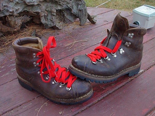 A tale of many (vintage boots) - Trailspace