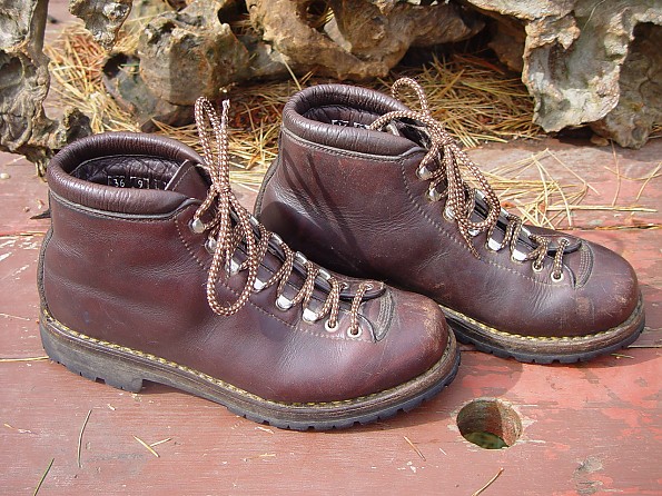 A tale of many (vintage boots) - Trailspace