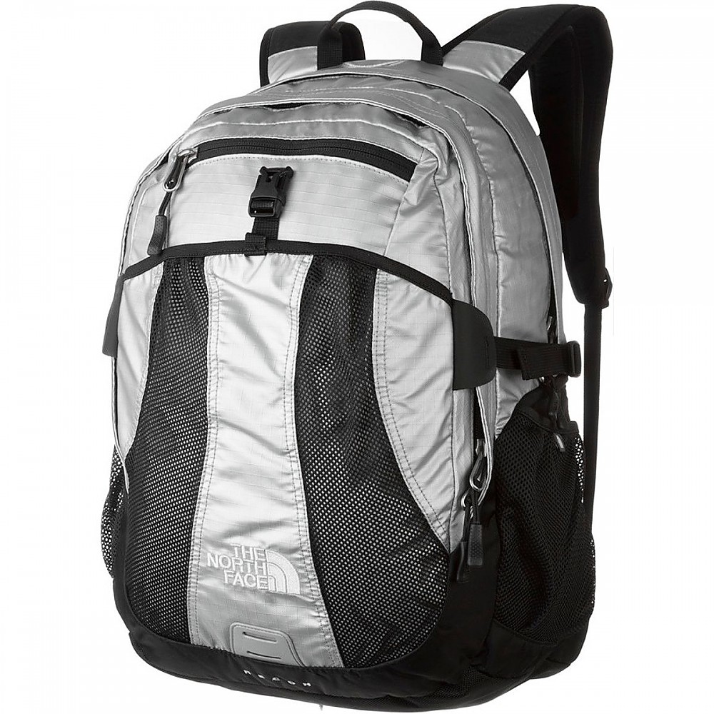 photo: The North Face Women's Recon daypack (under 35l)