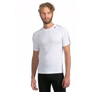photo: Helly Hansen Stripe T short sleeve performance top
