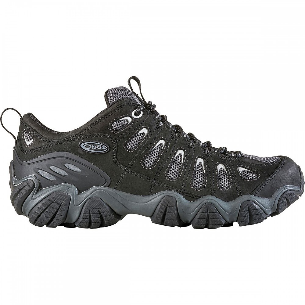 photo: Oboz Sawtooth Low trail shoe