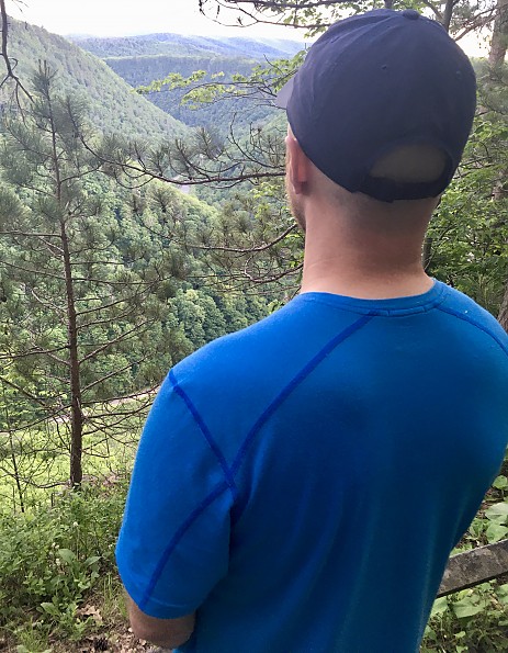 Smartwool Merino Sport 150 Hidden Pocket Tech Tee Reviews - Trailspace