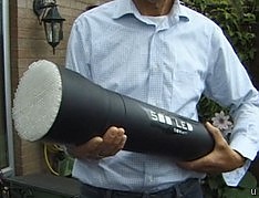 giant-led-flashlight.jpg