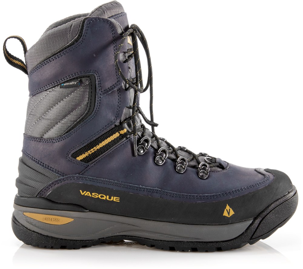 photo: Vasque Snowburban II UltraDry hiking boot