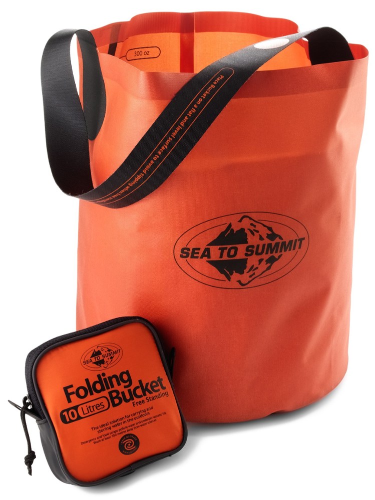 photo: Sea to Summit Folding Bucket bucket/sink