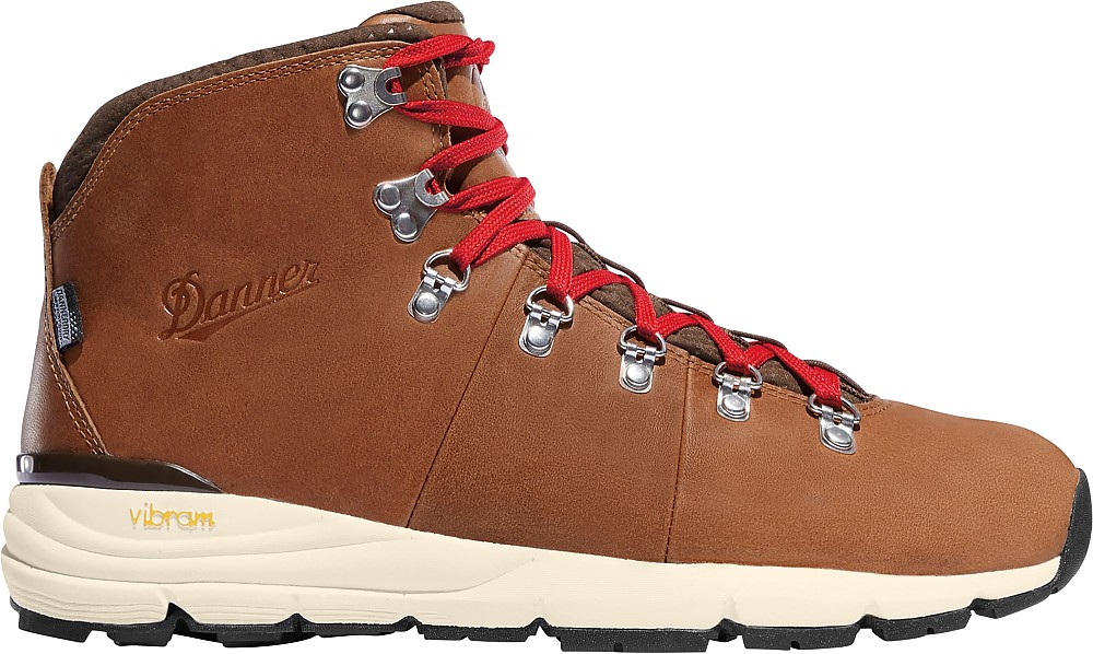 photo: Danner Mountain 600 hiking boot