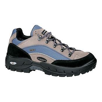 photo: Lowa Klondike Lo GTX trail shoe