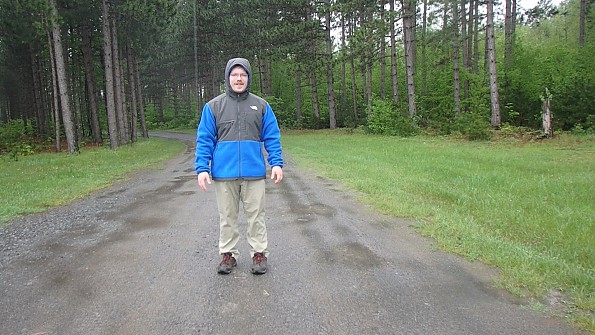 https://assets.trailspace.com/assets/f/2/a/5013290/5-26-17-Denali-hoodie-wet.jpg