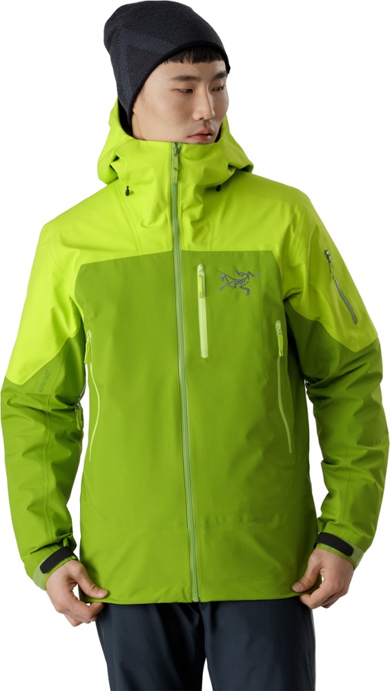 photo: Arc'teryx Sabre LT Jacket waterproof jacket