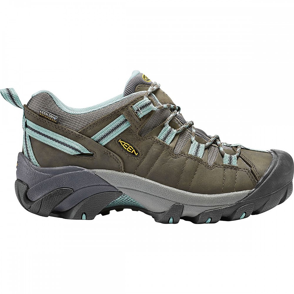 difference between keen targhee 2 and 3