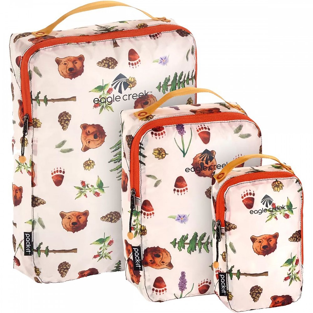 photo: Eagle Creek Pack-It Specter Cube Set stuff sack