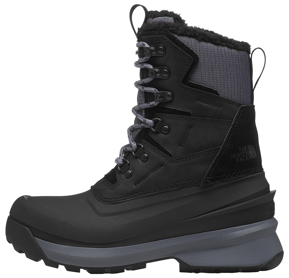 photo: The North Face Women's Chilkat V 400 Waterproof Boots winter boot
