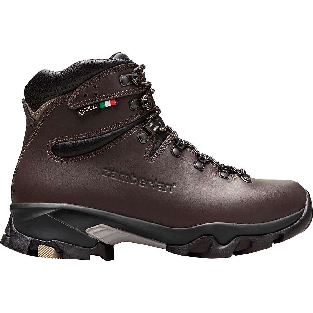 photo: Zamberlan Women's Vioz GTX 996 backpacking boot