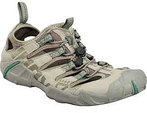 photo: Inov-8 Recolite 190 trail shoe