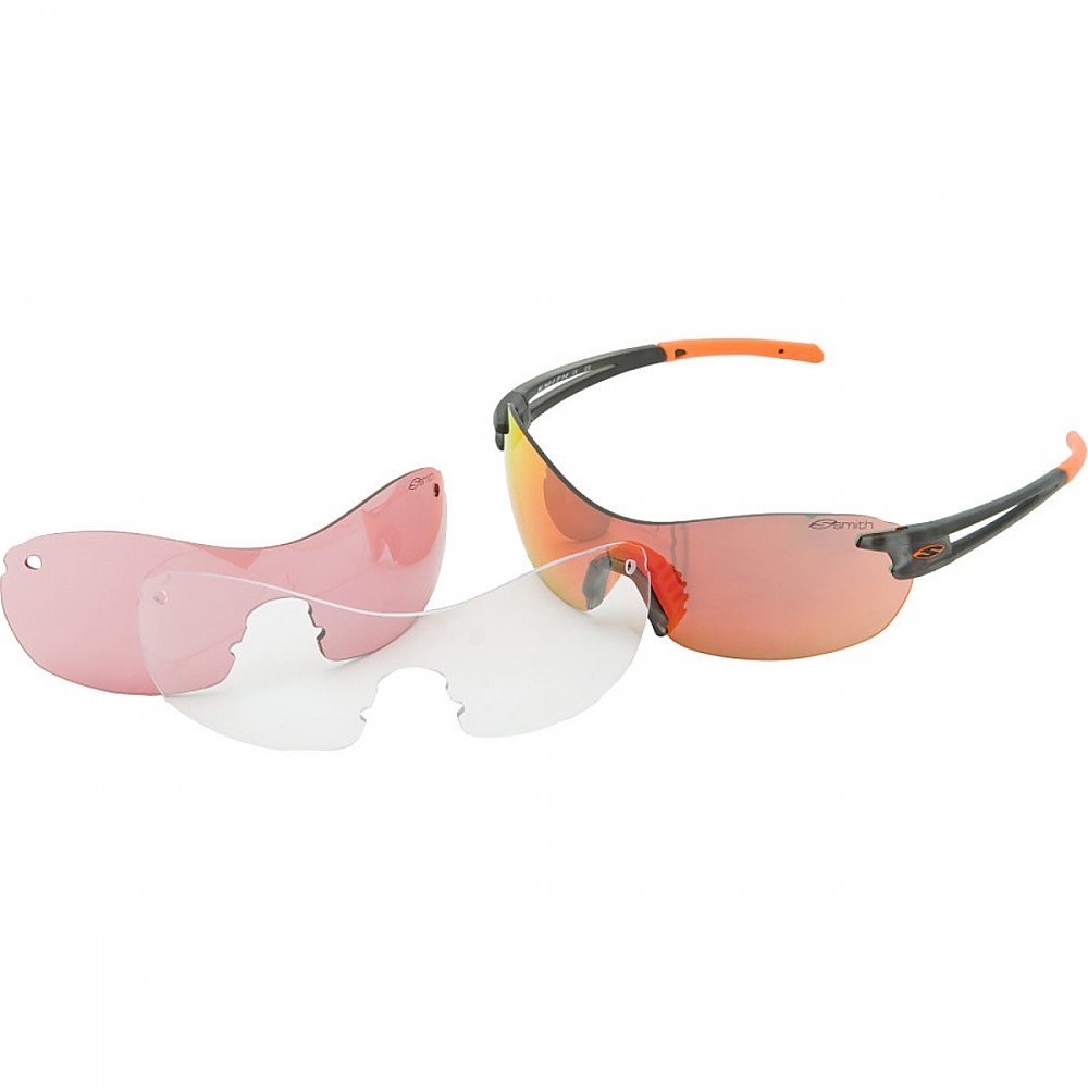 photo: Smith PIVLock V90 sport sunglass