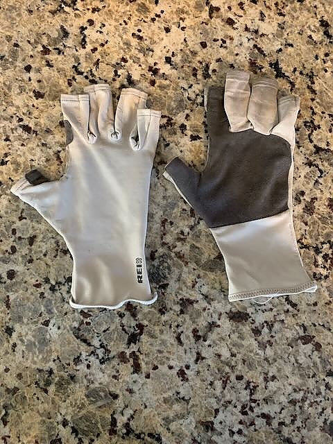 photo: REI Active Pursuits Sun Gloves soft shell glove/mitten