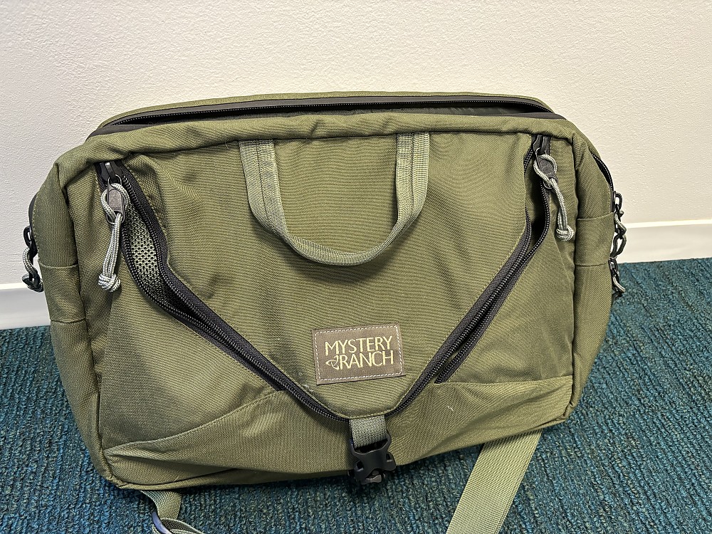 photo: Mystery Ranch 3 Way 18L Expandable Briefcase daypack (under 35l)